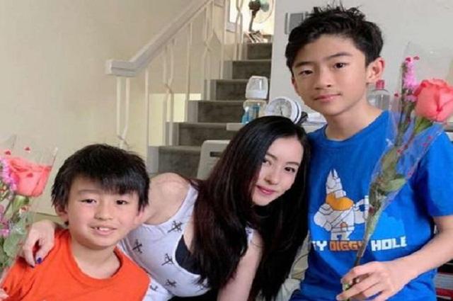 正儿八经小青年|女性高龄产子，产后“衰老”能有多快？有钱有颜的女星也不能免俗