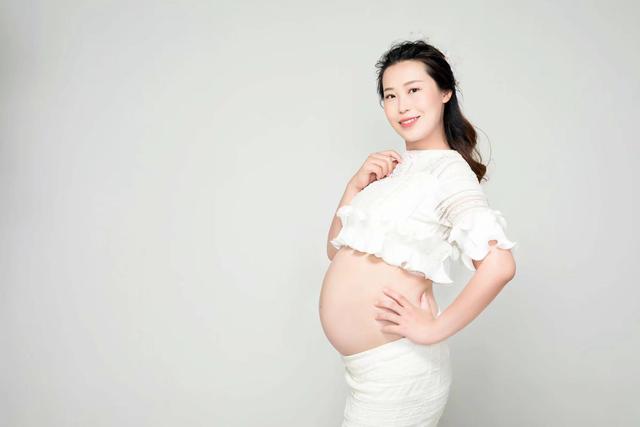 【超级宝妈】月子期间宝妈饮食该应该规避哪些食物，科学饮食快速恢复身体