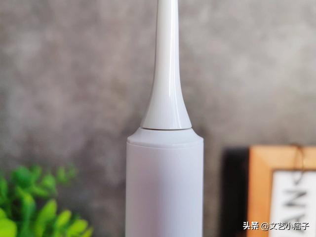 南卡Shiny电动牙刷，开启洁牙新时代