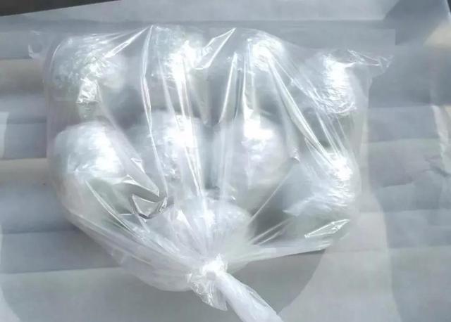 腌咸蛋的传统做法，不用裹泥，不用盐水，28天流油起沙