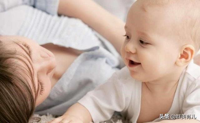 「你的育儿经」孩子一个月就被妈妈强制抬头？坑娃行为！家长们不可操之过急