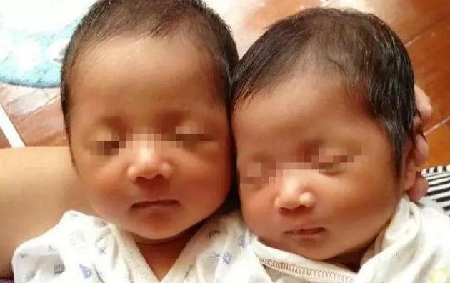 超级宝妈@90后产妇一次生下2个宝宝，丈夫正在高兴时，医生：这不是双胞胎