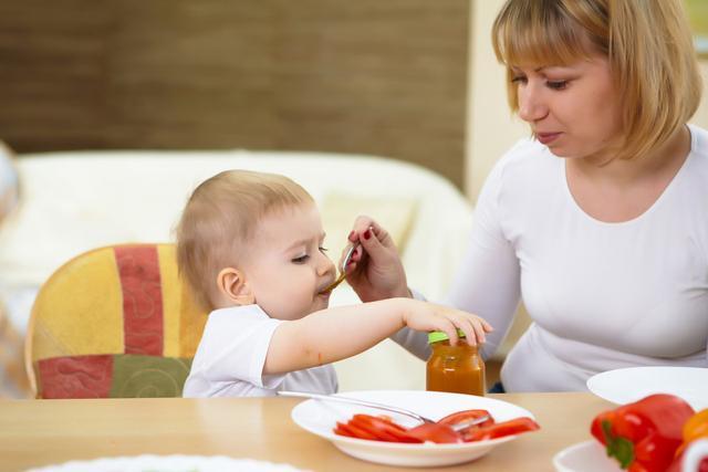[你的育儿经]孩子食品宝妈最上心，当娃吃了助燃剂的火锅底后，该如何维权？