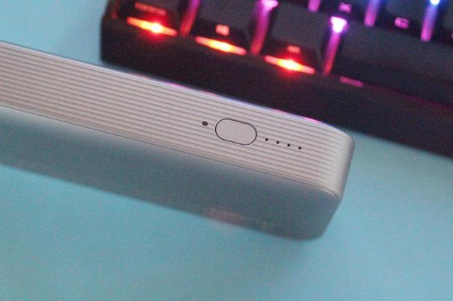 小米生态链紫米出多功能移动电源：不仅能充电、读U盘还能投屏