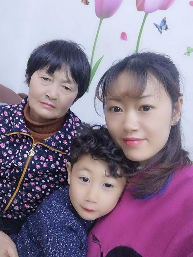 妈妈|长得真像！京都实验幼托园的孩子们纷纷晒出和妈妈的合影