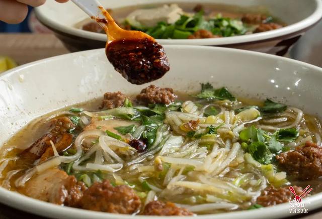 兰州小馆丨来，咥一碗肉不换的大烩菜