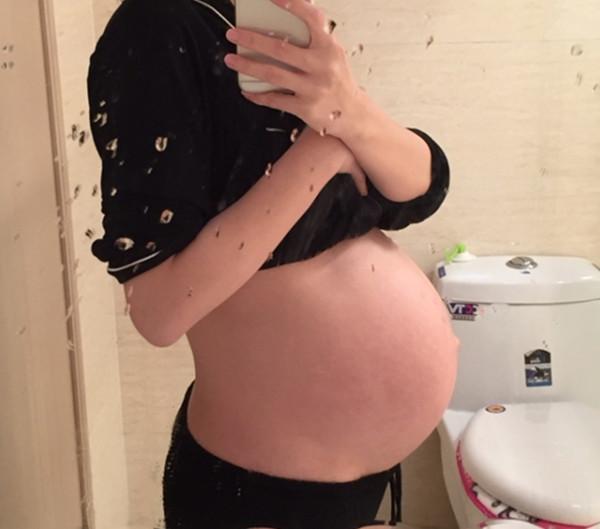 超级宝妈▲胎动总是在左边，就说明怀了男孩吗？胎宝宝“运动”是有原因的