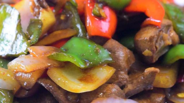 炒猪肝，别直接下锅，大厨教你正确做法，猪肝不老也不腥