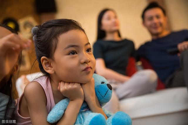 【你的育儿经】孩子看电视不可怕，最怕的是父母不知道护眼的小窍门