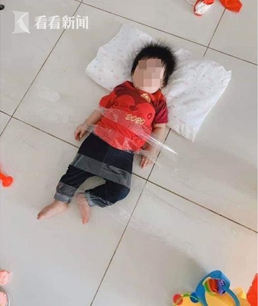 超级宝妈▲绝了！越南爸爸发帖炫妙招看娃兼“吃鸡”网友惊：你欠老婆的揍