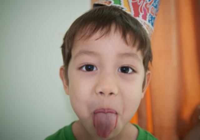 【你的育儿经】一位妈妈要“放养”孩子一周:不但家还在,还让孩子变得更自律
