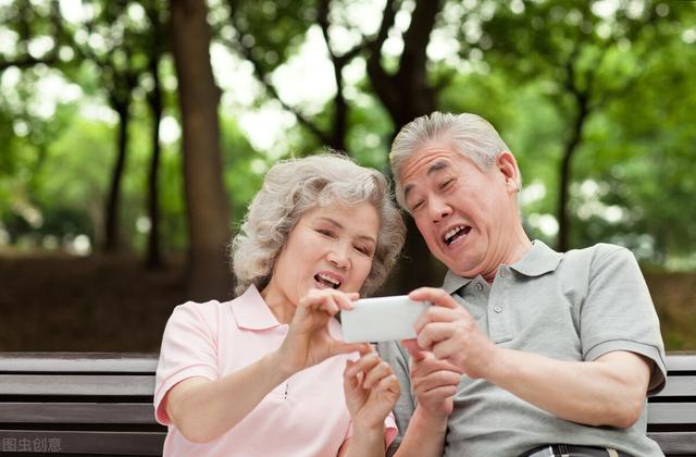 中老年人如何通过饮食和运动提高免疫力？养生重在坚持，祝你成功