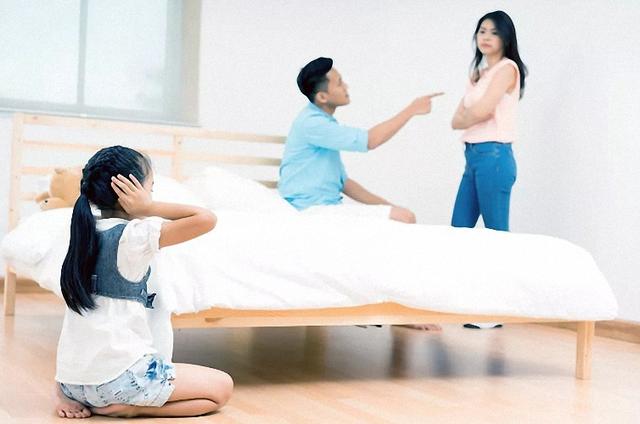 超级宝妈■在家庭里，孩子应该摆在第一位吗？不，这样对孩子和父母都不好