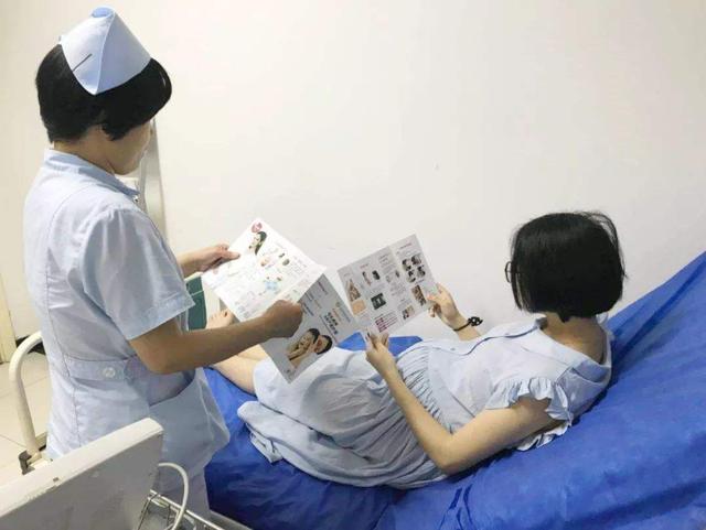 「超级宝妈」“最豪气孕妈”试穿老公衣服，瞬间变“土豪”，网友：大哥的女人