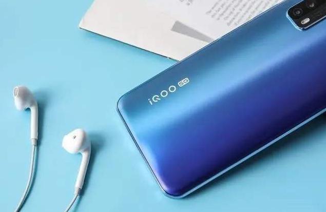 便宜好用！友商给平民党贴心福利，续航和拍照媲美中端机