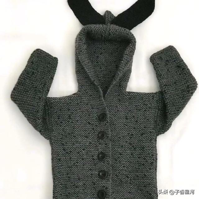 【超级宝妈】会编织的妈妈好拽啊！宝宝的穿的小毛衣全是编织的，羡慕吗？