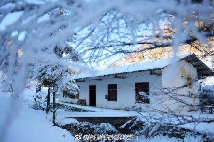 「光明网」一起看雪落神河源，感受最纯粹的美