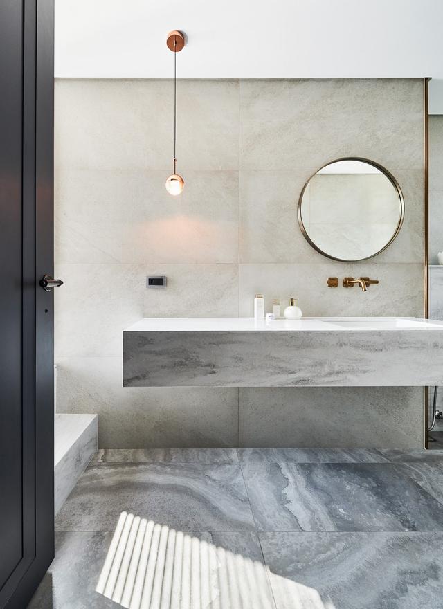 现代简约装修案例，设计和配色都很大气