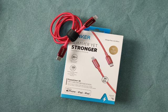 苹果出行好伴侣，Anker Nano 20W快充充电器真香