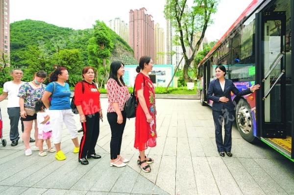 「诗的颈窝」花果园穿梭巴士7月1日试运营