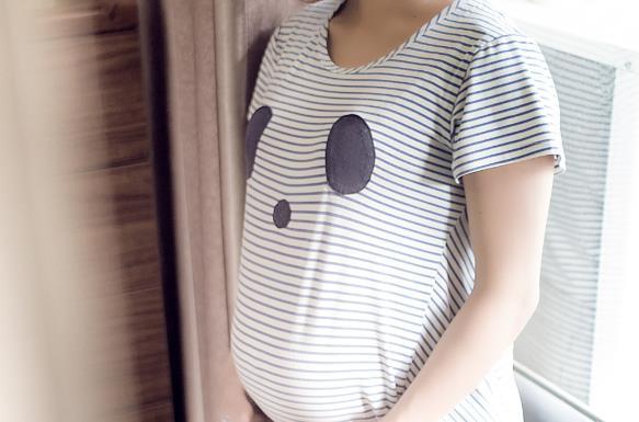 超级宝妈|婚后6年终于怀孕，孩子刚出生就长三颗牙，医生看完竟吓了一跳