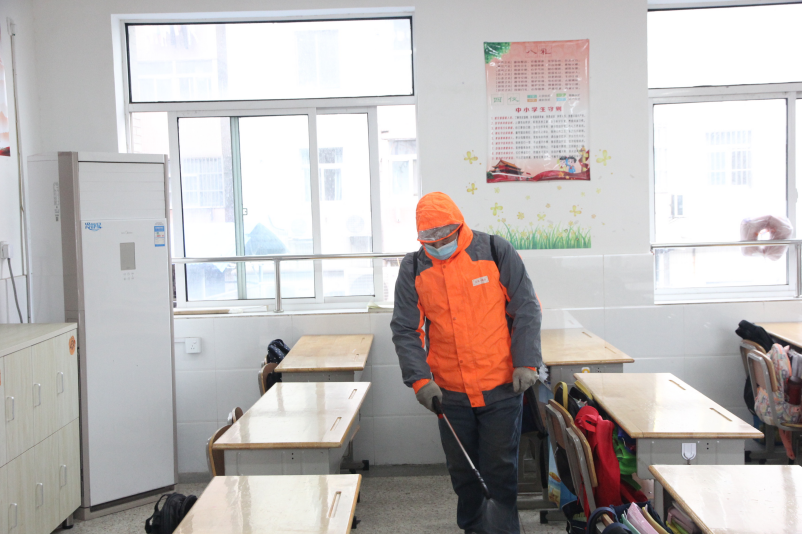 「暖先生格调」实拍！开学第一天，南京老师紧急通知！上课、吃饭是这样的……