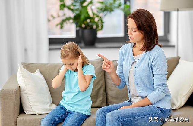 『超级宝妈』孩子逆反耍赖难教育？需改变沟通方式，父母这样沟通孩子最不抵触