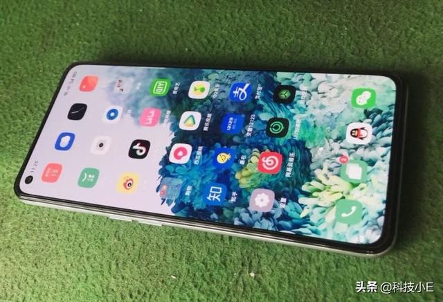 OPPO爆发，骁龙865+8GB+40W无线快充跌至2999