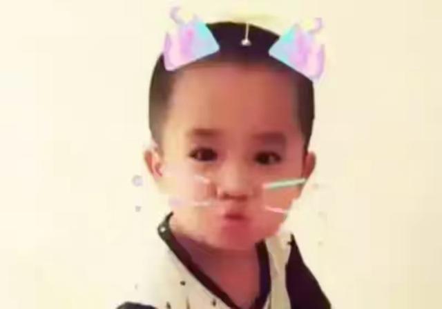 「超级宝妈」5年过去了，喝母乳时被妈妈用剪刀划成“花猫”的男婴，现状如何