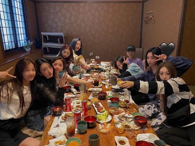 青2学员半年后定妆照对比，虞书欣喻言走成熟风，赵小棠无变化|fun娱乐