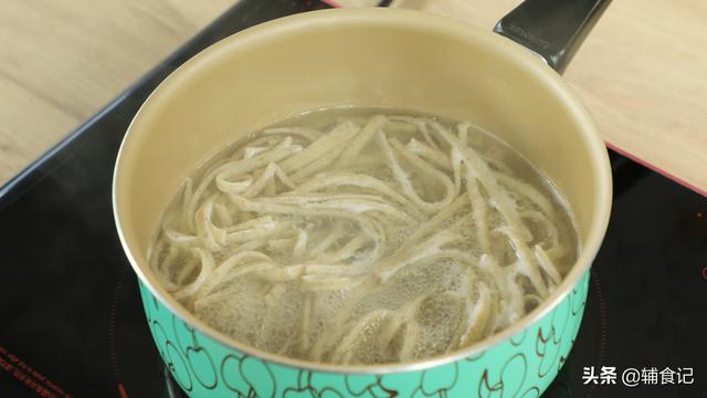 你的育儿经@宝宝便秘？膳食纤维多补补，一张图告诉你该吃什么