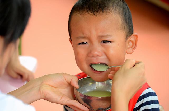 天然“消食水”在身边，若娃坚持喝，给肠道“洗澡”，孩子爱长个