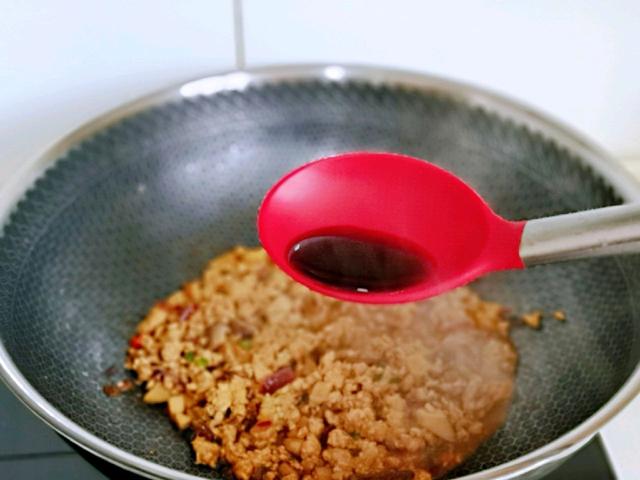 冬天我家最爱的一道炒菜，有荤有素，营养全面，做法十分简单