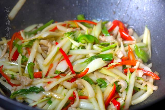 冬天，这3种食材一起搭配，成本不到10块钱，却胜过吃大鱼大肉