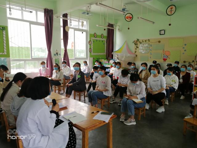 [超级宝妈]简阳市施家镇中心幼儿园开展安全开学疫情防控演练及防控专题会