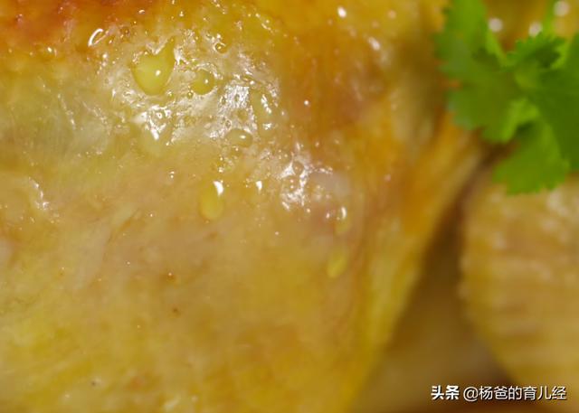 盐焗鸡这样做还是第一次见，软嫩营养，鲜香味美，家中孩子特爱吃