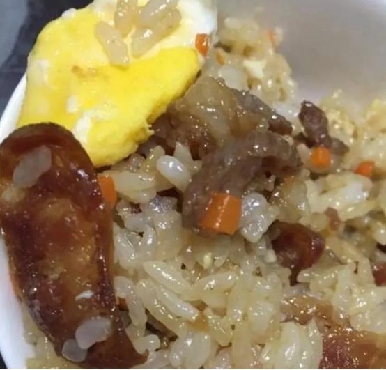 你的育儿经■95后孕妇晒“低配孕妇餐”，没人伺候，怀孕期间丈夫可以做很多事