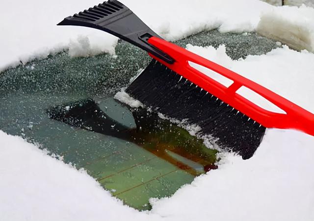 冰天雪地，开车注意！这份雪天安全行车锦囊请您收好