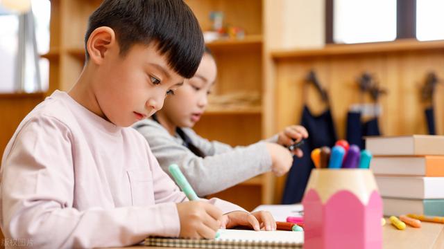 如何将儿子培养成一位“有范儿”的优秀男士？