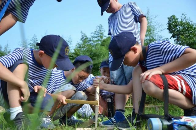「超级宝妈」蒙台梭利的10个儿童敏感期很重要，详解运动、语言、感官、秩序