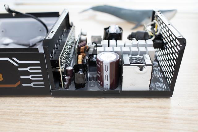 质保10年，买了绝对不亏，机箱里最值得投资的硬件，超频三七防芯