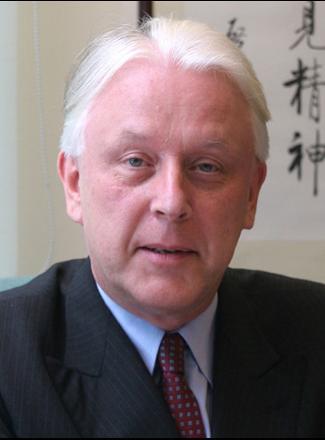 央视新闻客户端专访香港特区政府律政司前刑事检控专员江乐士:国家安全立法合法且必要!