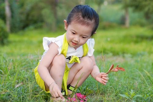 超级宝妈：孩子假如从小就被父母邋遢打扮的话，会影响孩子的一生