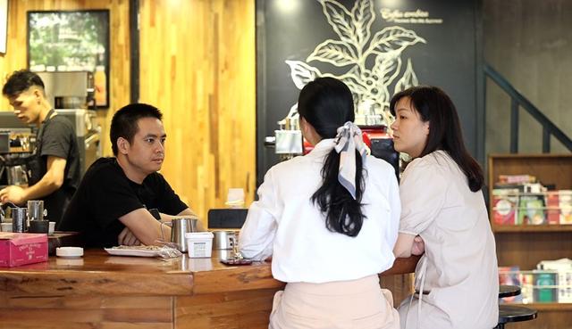 陈育德|同心奔小康｜陈育德：从咖啡厅吧员到创建自己的茶饮原料王国