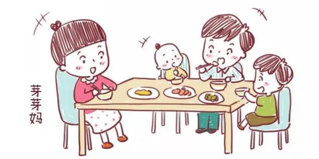 「超级宝妈」宝宝多大可以吃大人饭菜？过早吃的后果可能比晚一点吃更可怕