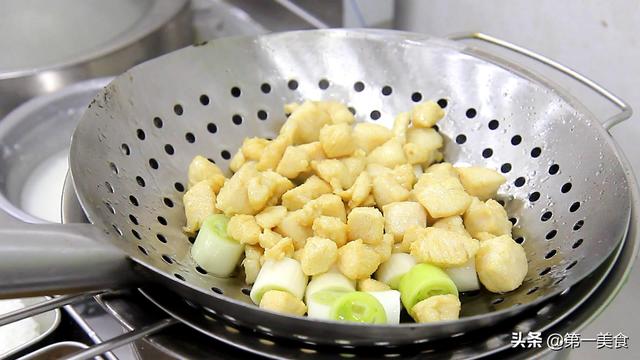 豆瓣酱|厨师长教你宫保鸡丁的做法，学会这个做法，想吃都不用去饭店了