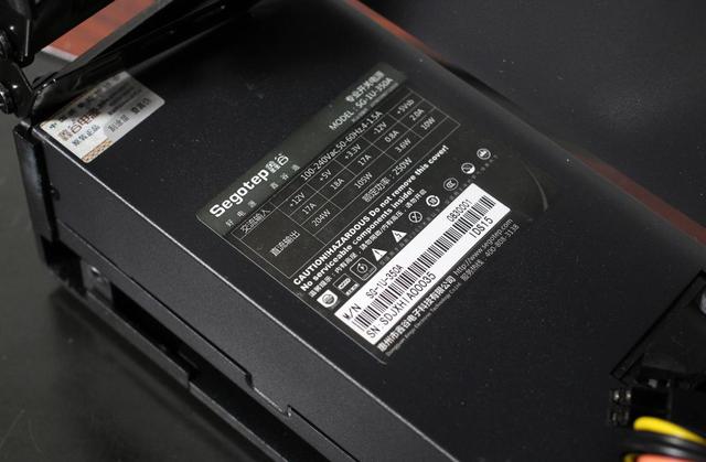 帮女性朋友装一台ITX主机：小板配小箱，一切都刚刚好