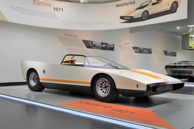 为什么国外的汽车大神总说“真正懂车的人都喜欢阿尔法·罗密欧”