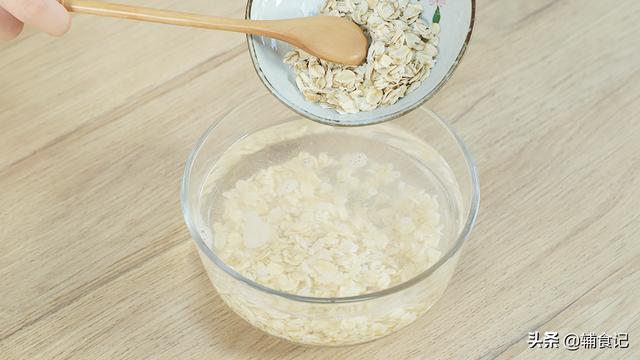 超级宝妈|这个动作能让宝宝更聪明？别再强硬阻止宝宝啦，这样做，更妥帖