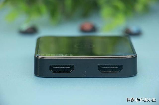 实测switch接电视的绝配-毕亚兹 HDMI二进一出切换器